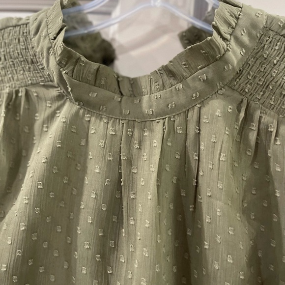 Loft Top woman’s size L-petite - Picture 7 of 11